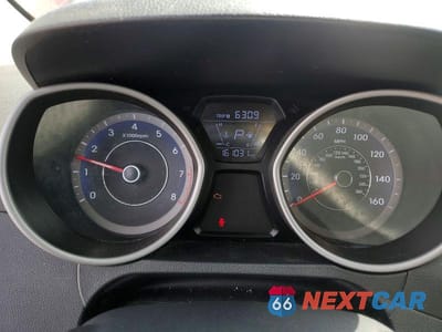 Zdjęcie 9 z 13 samochodu: 2016 HYUNDAI ELANTRA VALUE EDITION VIN:KMHDH4AE0GU492636 - miniatura