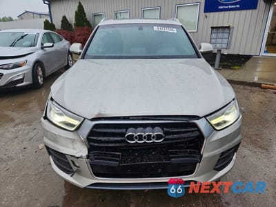 Piąte zdjęcie samochodu w środku: 2016 AUDI Q3 PREMIUM PLUS VIN:WA1EFCFS3GR018197 - miniatura