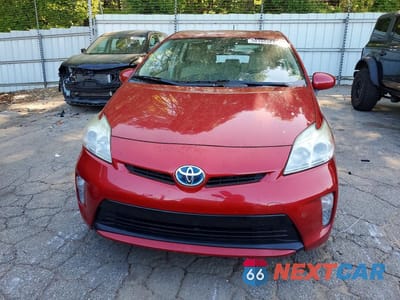 Piąte zdjęcie samochodu w środku: 2012 TOYOTA PRIUS THREE VIN:JTDKN3DUXC5438895 - miniatura