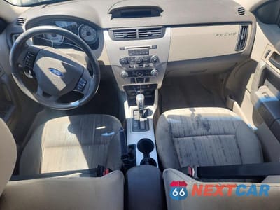 Zdjęcie 8 z 12 samochodu: 2010 FORD FOCUS SE VIN:1FAHP3FN1AW130442 - miniatura