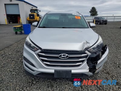 Piąte zdjęcie samochodu w środku: 2018 HYUNDAI TUCSON SEL PLUS VIN:KM8J3CA40JU616897 - miniatura