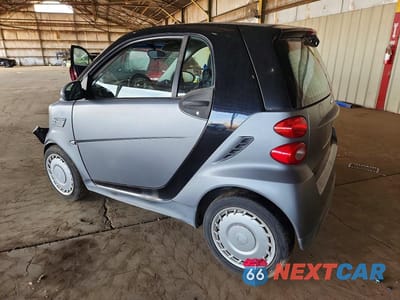 Drugie zdjęcie samochodu z przodu: 2013 SMART FORTWO PURE VIN:WMEEJ3BA1DK664409 - miniatura