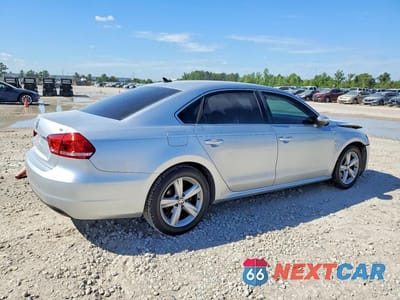 Trzecie zdjęcie samochodu z tyłu: 2012 VOLKSWAGEN PASSAT VIN:1VWBH7A31CC061179 - miniatura