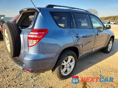 Trzecie zdjęcie samochodu z tyłu: 2011 TOYOTA RAV4 BASE VIN:2T3ZF4DV7BW073206 - miniatura