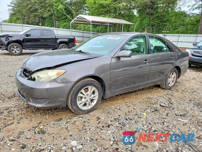 2005 TOYOTA CAMRY LE V6 4T1BF32K45U603245 - główne zdjęcie licytacji z USA - miniatura