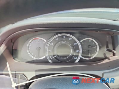Zdjęcie 9 z 12 samochodu: 2017 HONDA ACCORD LX VIN:1HGCR2F35HA063229 - miniatura