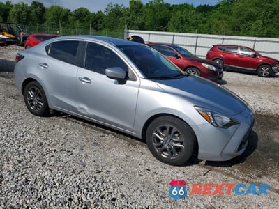 Czwarte zdjęcie samochodu z boku: 2019 TOYOTA YARIS LE VIN:3MYDLBYV7KY521733 - miniatura