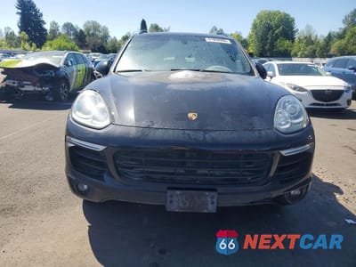 Piąte zdjęcie samochodu w środku: 2016 PORSCHE CAYENNE S VIN:WP1AB2A24GLA93235 - miniatura