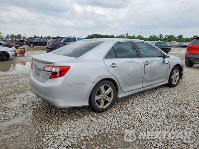 Trzecie zdjęcie samochodu z tyłu: 2012 TOYOTA CAMRY SE VIN:4T1BF1FK2CU008602 - miniatura