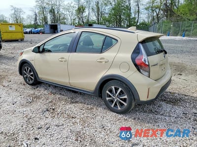 Drugie zdjęcie samochodu z przodu: 2018 TOYOTA PRIUS C TWO VIN:JTDKDTB3XJ1604625 - miniatura