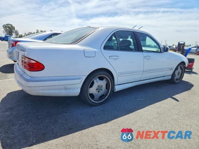 Trzecie zdjęcie samochodu z tyłu: 2001 MERCEDES-BENZ E 430 VIN:WDBJF70J21B215288 - miniatura