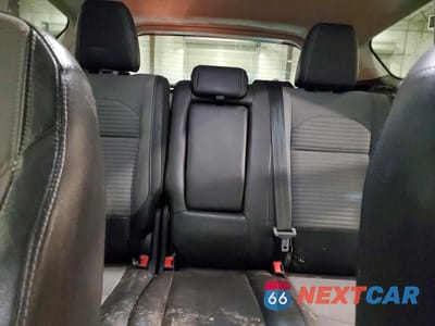 Zdjęcie 10 z 13 samochodu: 2019 FORD ESCAPE SE VIN:1FMCU9GD0KUA80003 - miniatura
