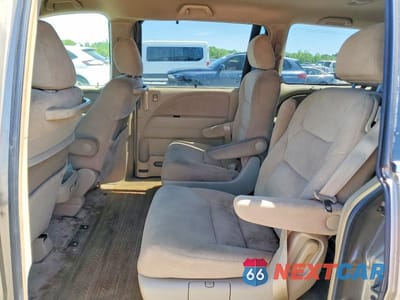 Zdjęcie 11 z 13 samochodu: 2005 HONDA ODYSSEY EX VIN:5FNRL38475B401285 - miniatura