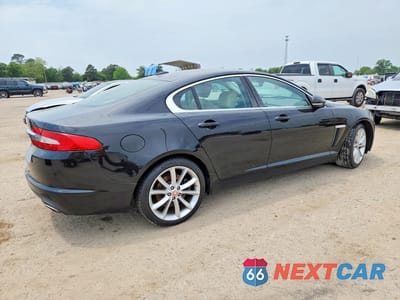 Trzecie zdjęcie samochodu z tyłu: 2015 JAGUAR XF 3.0 SPORT VIN:SAJWA0F75F8U77885 - miniatura