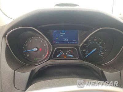 Zdjęcie 9 z 12 samochodu: 2014 FORD FOCUS SE VIN:1FADP3K24EL327932 - miniatura