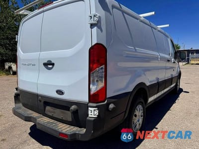 Czwarte zdjęcie samochodu z boku: 2017 FORD TRANSIT T-250 VIN:1FTYR2ZM9HKA35226 - miniatura