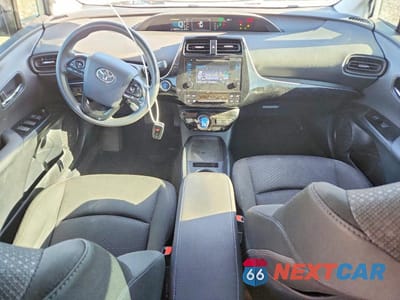 Zdjęcie 8 z 12 samochodu: 2019 TOYOTA PRIUS VIN:JTDL9RFU3K3012081 - miniatura
