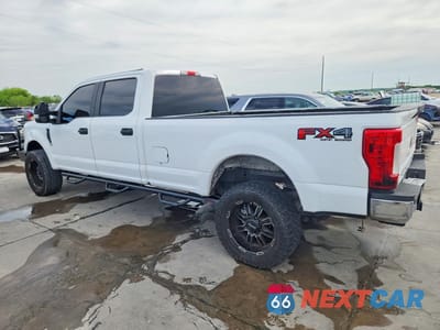 Drugie zdjęcie samochodu z przodu: 2017 FORD F250 SUPER DUTY VIN:1FT7W2B61HEE56209 - miniatura