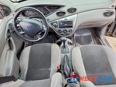 Zdjęcie 8 z 12 samochodu: 2002 FORD FOCUS ZX5 VIN:3FAHP37392R204031 - miniatura