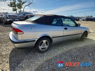 Trzecie zdjęcie samochodu z tyłu: 1999 SAAB 9-3 S VIN:YS3DD75N5X7063124 - miniatura