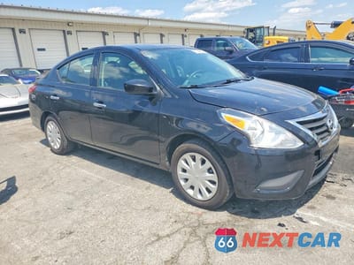 Czwarte zdjęcie samochodu z boku: 2019 NISSAN VERSA SV VIN:3N1CN7AP2KL840406 - miniatura