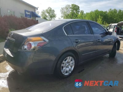 Trzecie zdjęcie samochodu z tyłu: 2012 NISSAN ALTIMA 2.5 VIN:1N4AL2AP8CN514419 - miniatura