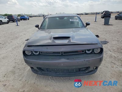 Piąte zdjęcie samochodu w środku: 2020 DODGE CHALLENGER R VIN:2C3CDZBT0LH124643 - miniatura
