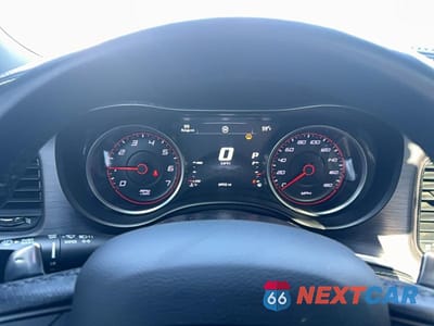 Zdjęcie 8 z 10 samochodu: 2019 DODGE CHARGER SCAT PACK VIN:2C3CDXGJXKH518838 - miniatura