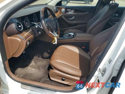 Zdjęcie 7 z 11 samochodu: 2017 MERCEDES-BENZ E 300 VIN:WDDZF4JB0HA084877 - miniatura