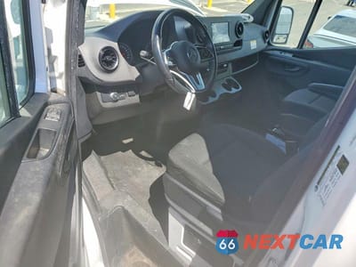 Zdjęcie 8 z 13 samochodu: 2022 MERCEDES-BENZ SPRINTER 1500 VIN:W1Y70BGY9NT089221 - miniatura
