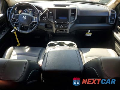 Zdjęcie 8 z 12 samochodu: 2020 RAM 3500 TRADESMAN VIN:3C63RRGL4LG291665 - miniatura