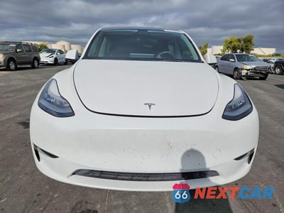 Piąte zdjęcie samochodu w środku: 2021 TESLA MODEL Y VIN:5YJYGDEE5MF229307 - miniatura