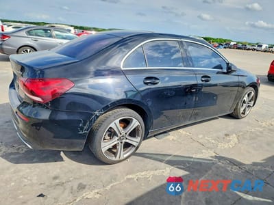 Trzecie zdjęcie samochodu z tyłu: 2020 MERCEDES-BENZ A 220 4MATIC VIN:W1K3G4FB4LJ201283 - miniatura