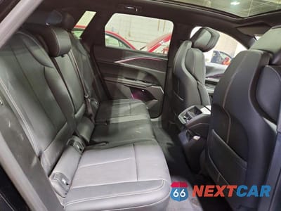 Zdjęcie 11 z 13 samochodu: 2024 CADILLAC LYRIQ LUXURY VIN:1GYKPPRKXRZ132865 - miniatura