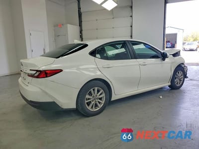 Trzecie zdjęcie samochodu z tyłu: 2025 TOYOTA CAMRY LE VIN:4T1DAACK3SU510030 - miniatura