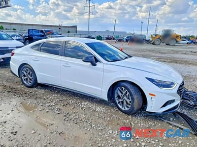 Czwarte zdjęcie samochodu z boku: 2023 HYUNDAI SONATA SEL VIN:KMHL64JA1PA302262 - miniatura