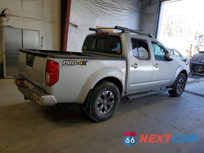 Trzecie zdjęcie samochodu z tyłu: 2016 NISSAN FRONTIER PRO-4X VIN:1N6AD0EV2GN767114 - miniatura