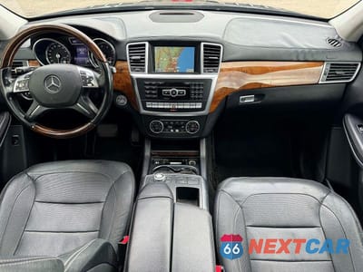 Zdjęcie 10 z 14 samochodu: 2015 MERCEDES-BENZ GL 550 4MATIC VIN:4JGDF7DE1FA508457 - miniatura
