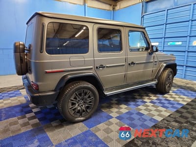 Trzecie zdjęcie samochodu z tyłu: 2025 MERCEDES-BENZ G 580E VIN:W1NWM0AB9SX039056 - miniatura