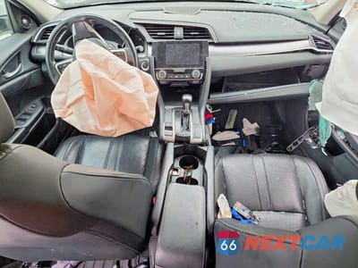 Zdjęcie 8 z 13 samochodu: 2017 HONDA CIVIC TOURING VIN:19XFC1F92HE020895 - miniatura