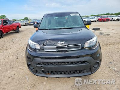 Piąte zdjęcie samochodu w środku: 2018 KIA SOUL BASE VIN:KNDJN2A20J7619689 - miniatura