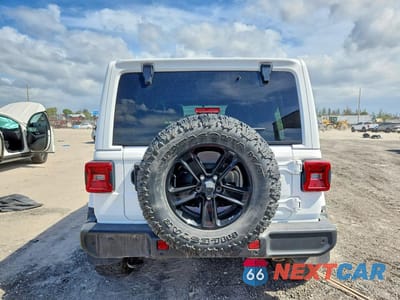 Zdjęcie 6 z 12 samochodu: 2022 JEEP WRANGLER UNLIMITED SAHARA VIN:1C4HJXEG3NW102752 - miniatura