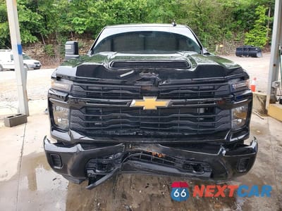 Piąte zdjęcie samochodu w środku: 2024 CHEVROLET SILVERADO K2500 CUSTOM VIN:2GC4YME79R1161343 - miniatura