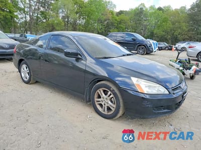 Czwarte zdjęcie samochodu z boku: 2006 HONDA ACCORD EX VIN:1HGCM72666A003209 - miniatura