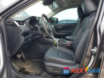 Zdjęcie 7 z 14 samochodu: 2021 TOYOTA RAV4 XLE PREMIUM VIN:2T3C1RFV9MC170880 - miniatura