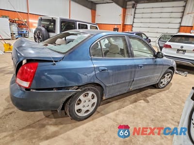 Trzecie zdjęcie samochodu z tyłu: 2001 HYUNDAI ELANTRA GL VIN:KMHDM45D91U057876 - miniatura
