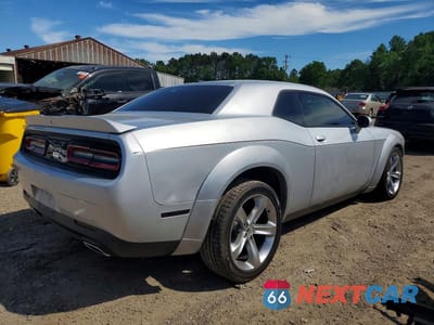 Trzecie zdjęcie samochodu z tyłu: 2020 DODGE CHALLENGER SXT VIN:2C3CDZAG6LH207031 - miniatura