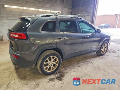 Trzecie zdjęcie samochodu z tyłu: 2015 JEEP CHEROKEE LATITUDE VIN:1C4PJMCS3FW565445 - miniatura