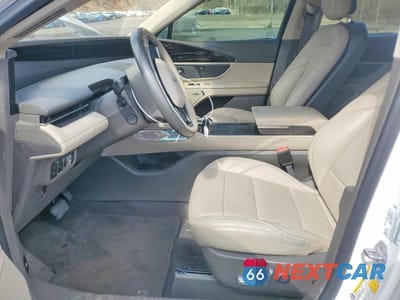 Zdjęcie 7 z 13 samochodu: 2024 LINCOLN NAUTILUS PREMIERE VIN:5LMPJ8J41RJ840767 - miniatura