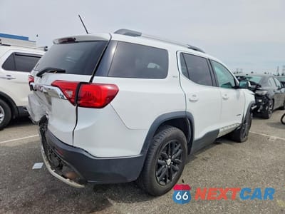 Trzecie zdjęcie samochodu z tyłu: 2018 GMC ACADIA SLT-1 VIN:1GKKNMLA1JZ120591 - miniatura